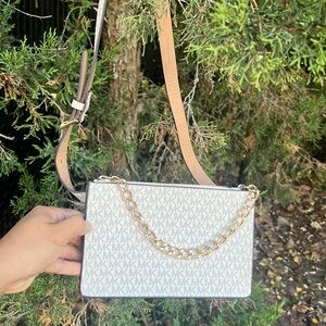 MICHAEL KORS belt purse vanilla and gold